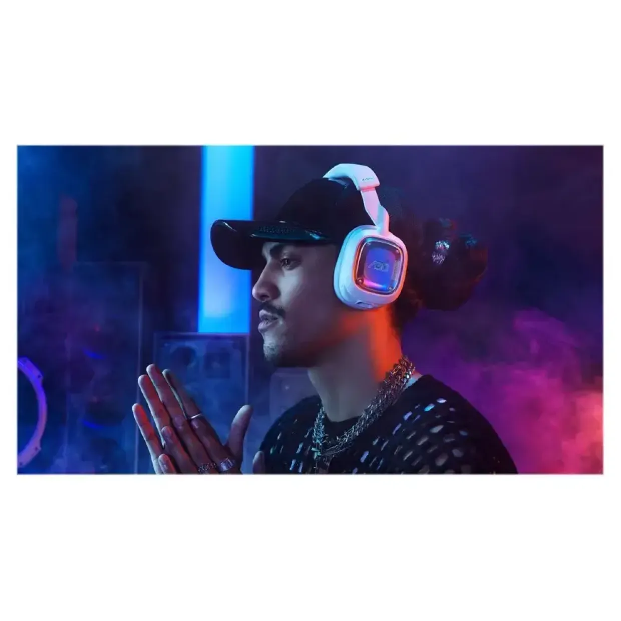Astro Gaming A30 Wireless Gaming Headset, White/Purple PS