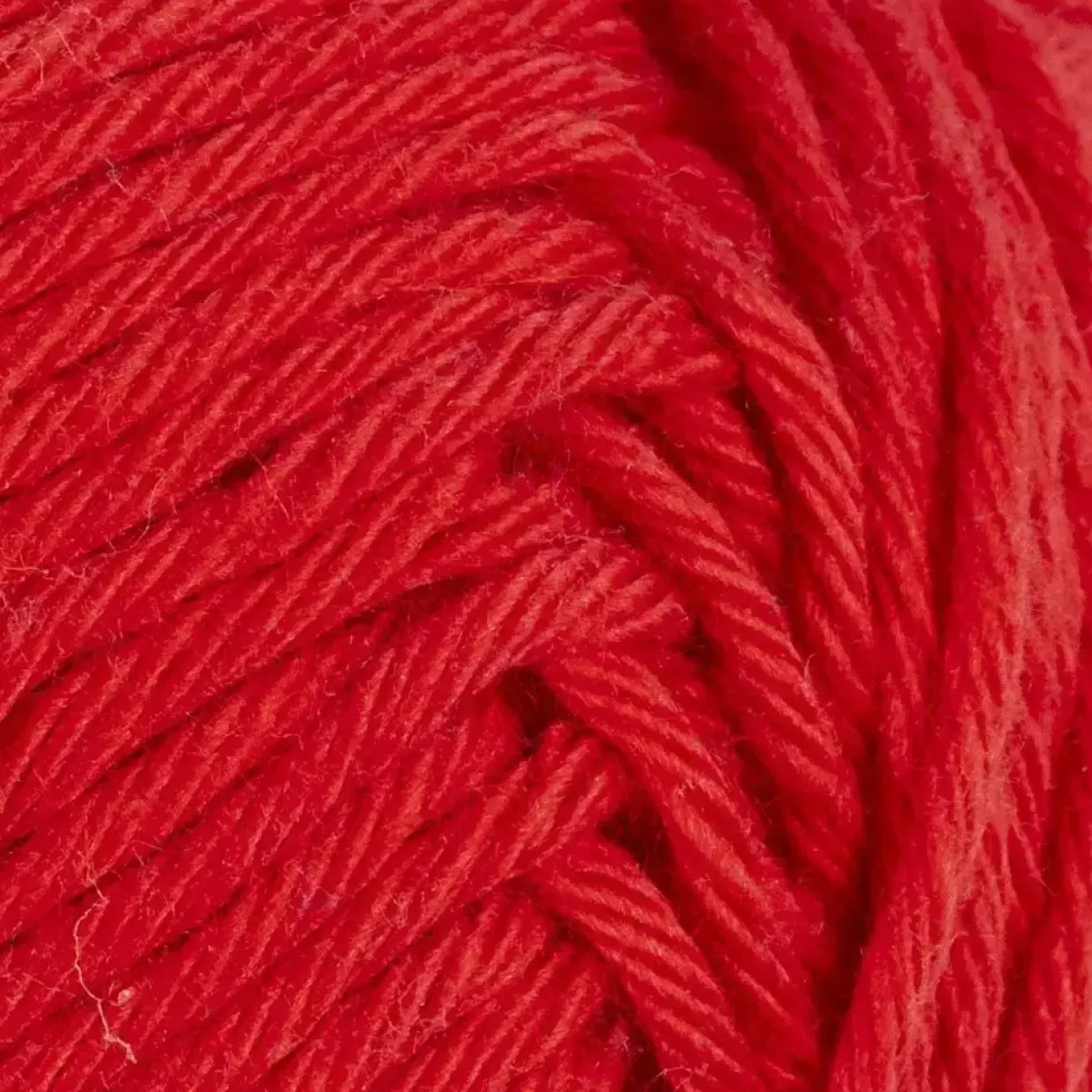 Bomuldsgarn nr. 8/8 L: 80-85 m mørk rød 50 g