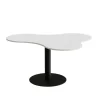 Bord Amöba 1005, 1200x1500 mm, Højde 720 mm, Hvid laminat, Sort stel