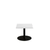 Bord Cirkum, 600x600mm, højde 500 mm, hvid laminat med sort stel