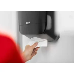 Dispenser til håndklædeark, Katrin 77434, Midi. sort plast maks dybde 10,2 cm og maks bredde 24 cm