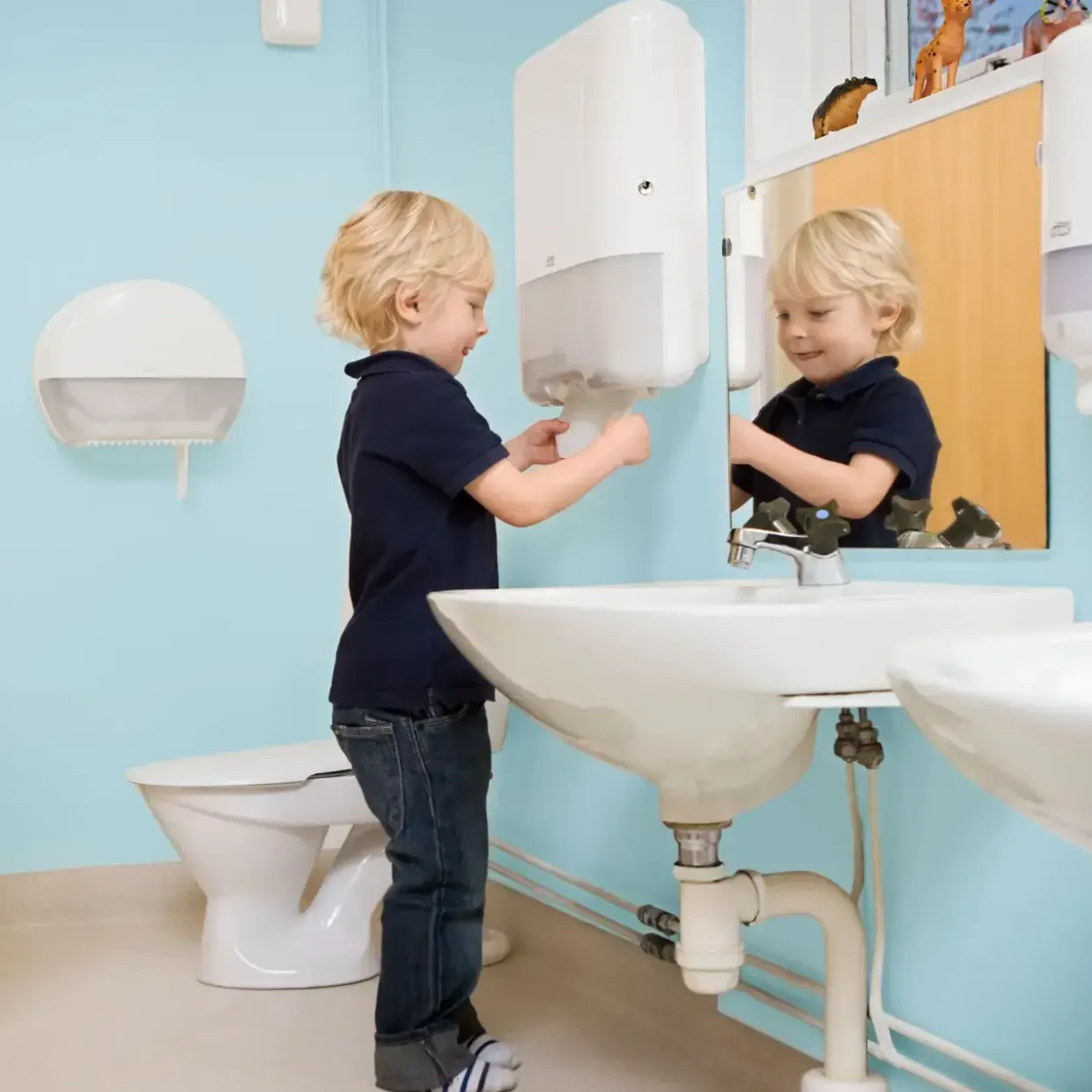 Dispenser Tork T1 554000 til midi jumbo toiletruller midi