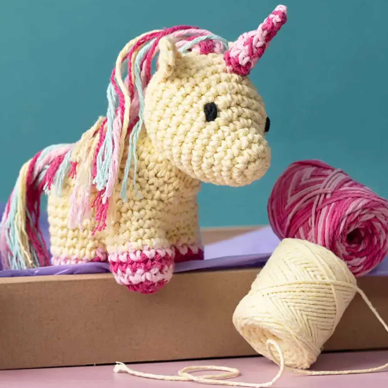 DIY Kit Amigurumi, Enhjørning, regnbuefarver, 1 pk.