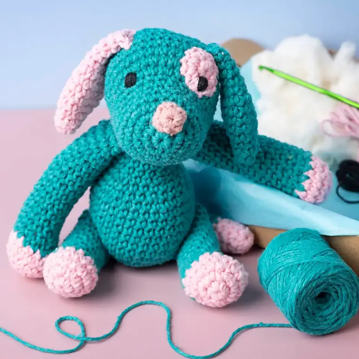 DIY Kit Amigurumi, Hundehvalp, pastelpink, mørk turkis, 1 pk.