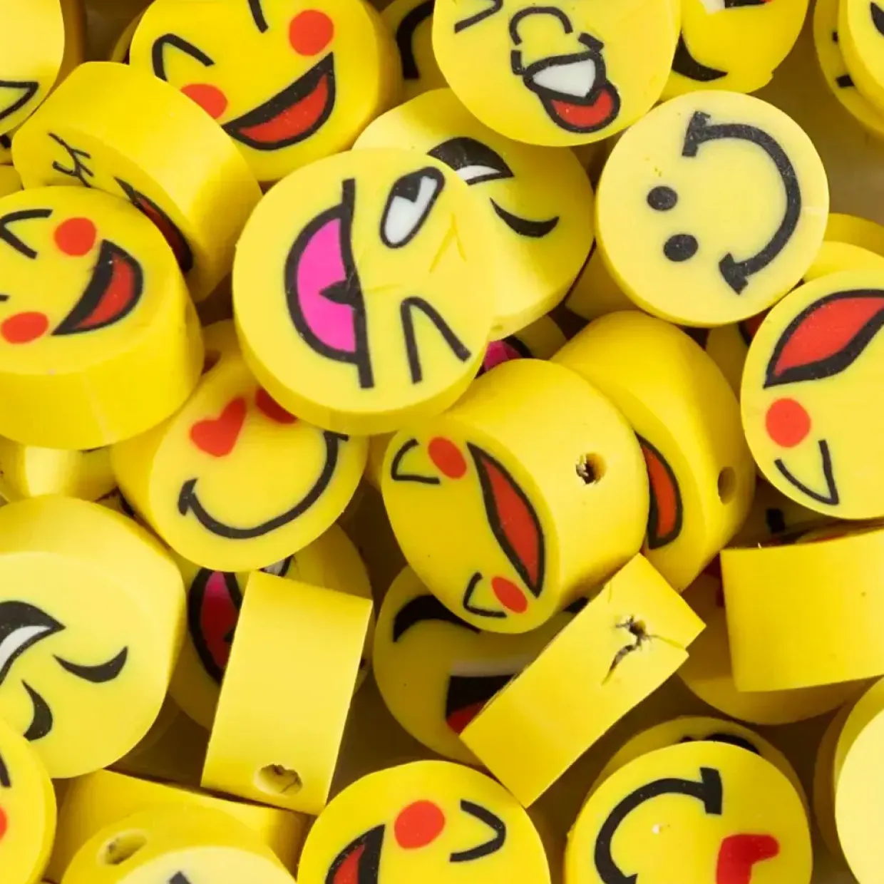 Figurperler Smiley diam. 10 mm hulstr. 1,5 mm 200 stk