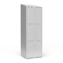 Garderobeskab 2x300 mm m/skråt tag, 3 rum i højden og lys grå dør m/cylinderlås