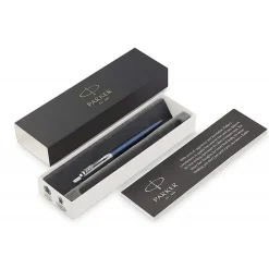 Kuglepen i gaveæske - Parker Jotter Royal Blue Chrome Trim - Blå skrift