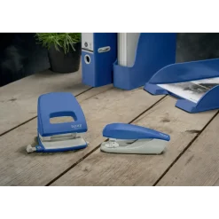 Leitz NeXXt Recycle hæftemaskine blå 30 ark - Køb minimum 6 stk.