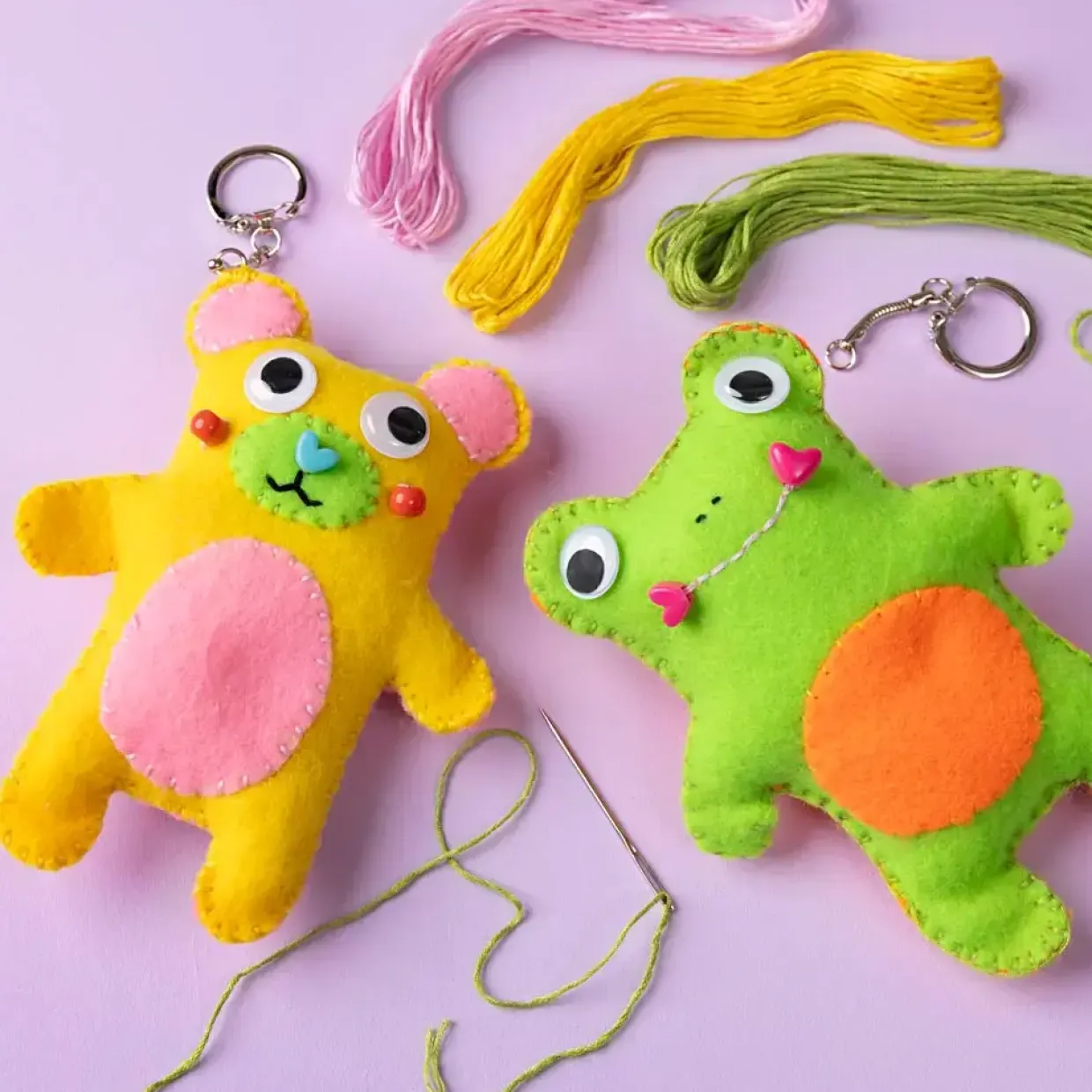 Mini DIY Kit Syning, Frø og bamse, ass. farver, 1 pk.