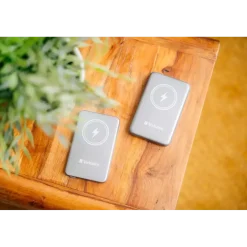 Powerbank - Verbatim Charge 'n' Go - 10.000 mAh - Grå - Magnetisk & trådløs