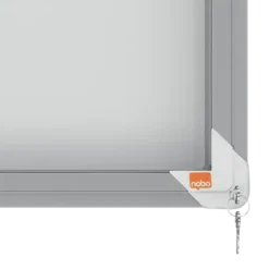 Udhængsskab skydelåge Nobo 8xA4 hvid